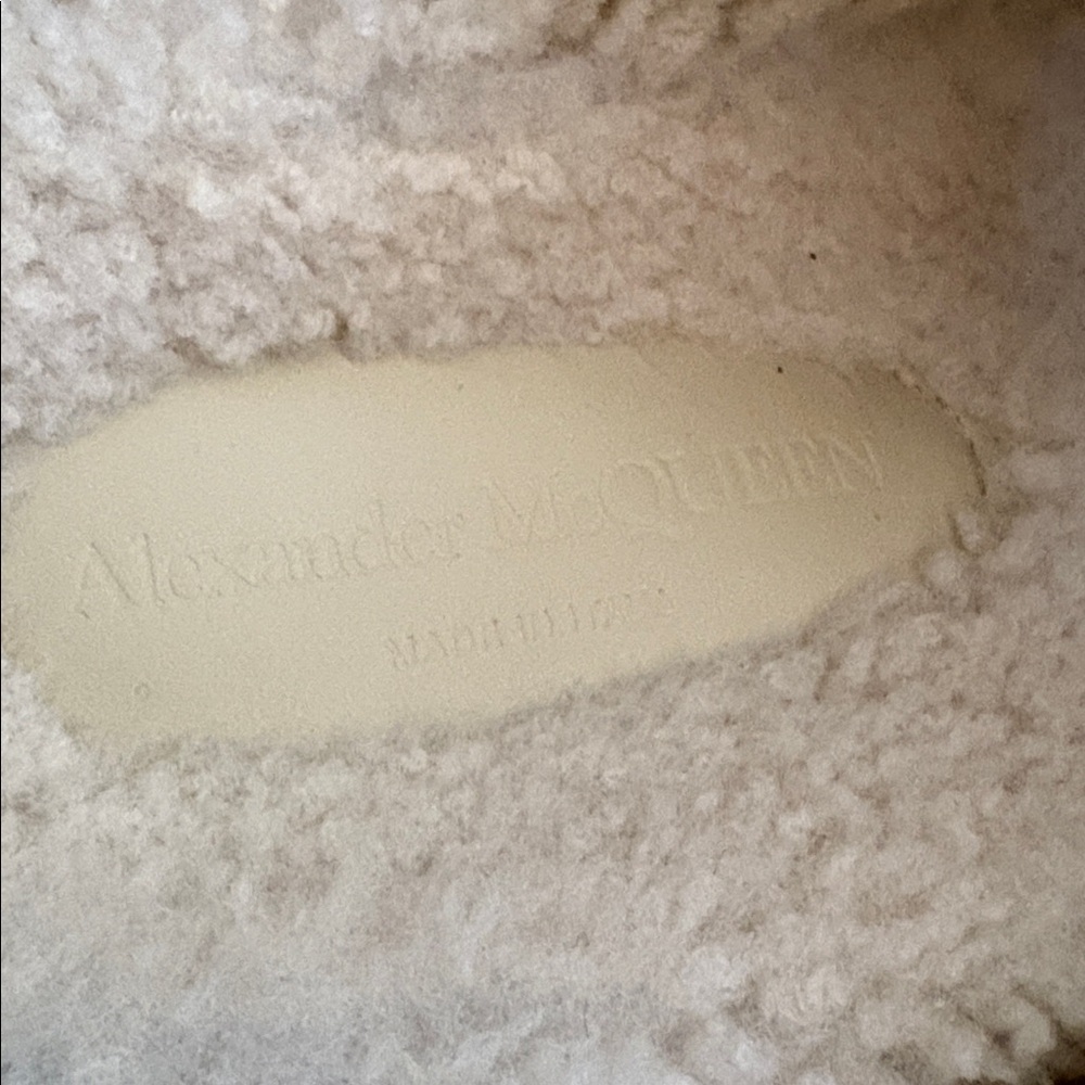 EUC Alexander McQueen slides- Size 8.5 - Picture 3 of 6